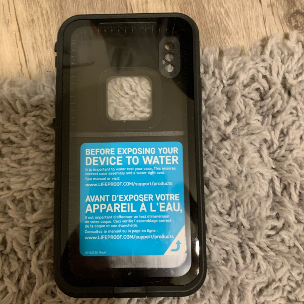 iphone x/xs life proof case